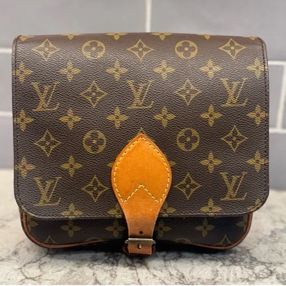 Louis Vuitton Chartouchiere Crossbody Bag - Picture 4 of 14